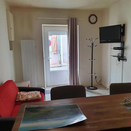 2 Frere Genestier Apartment Pontgibaud Bagian luar foto